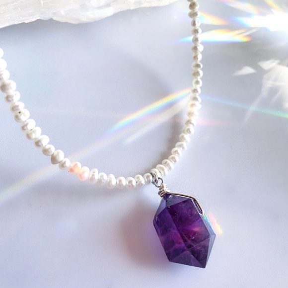 Amethyst and pearl choker necklace third eye chakra! Magical healing ❤️‍🩹 - Picture 3 of 4